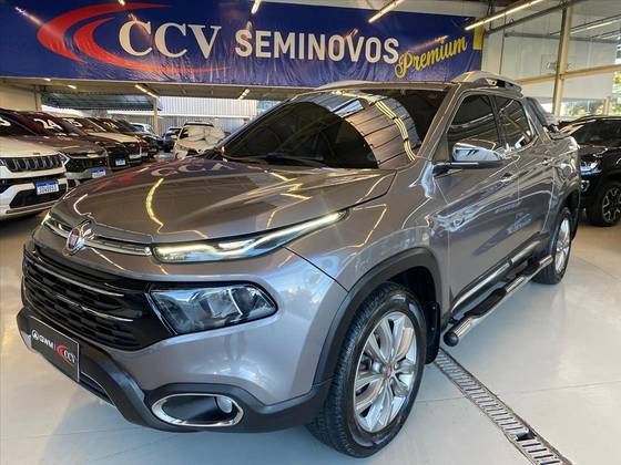 FIAT TORO 2.0 16V TURBO DIESEL RANCH 4WD AT9 FIAT TORO 2.0 16V TURBO DIESEL RANCH 4WD AT9